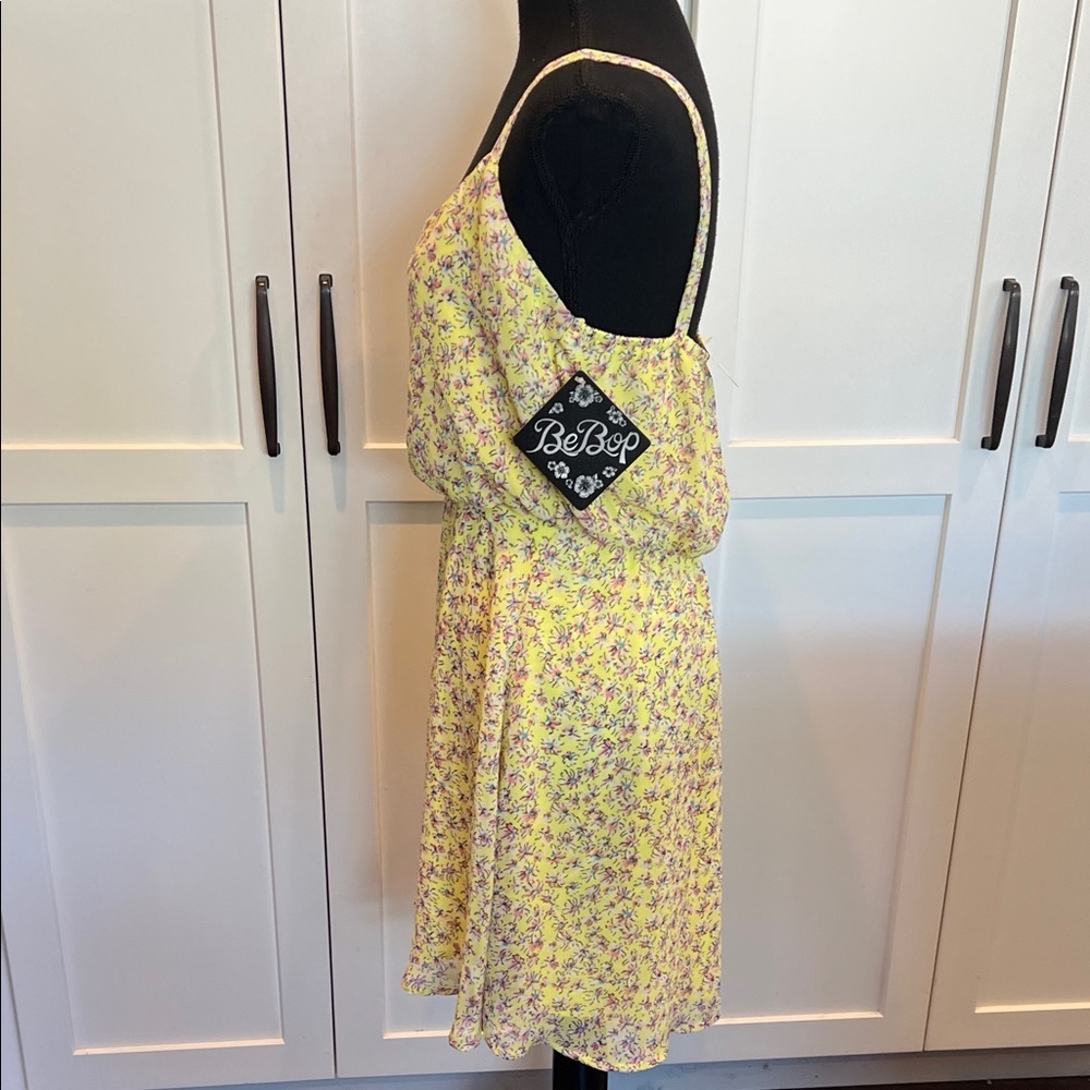 NWT BeBop Yellow Floral Dress M - Picture 5 of 8